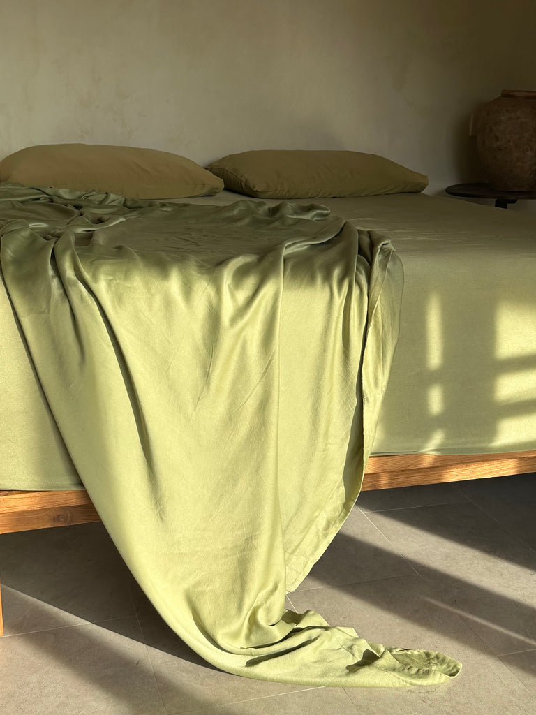 Mint Green - Full Silk Bedding Set