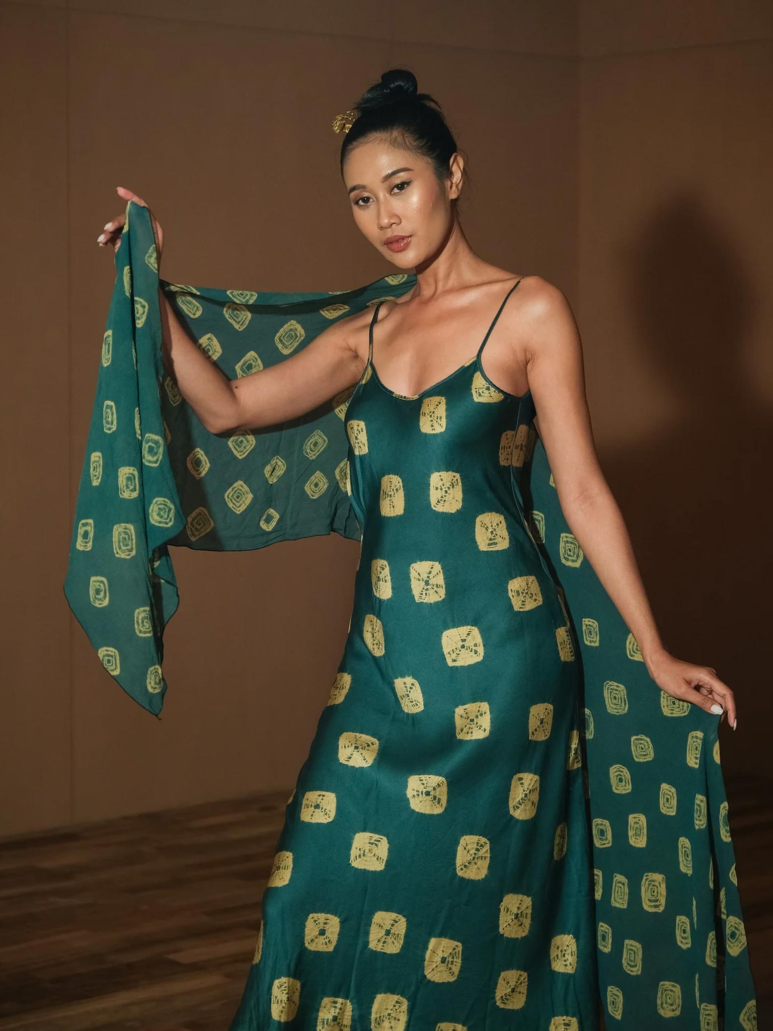 Scarlette Silk Dress - Emerald Shibori – Rimmba