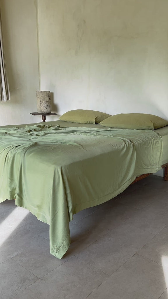 Mint Green - Full Silk Bedding Set